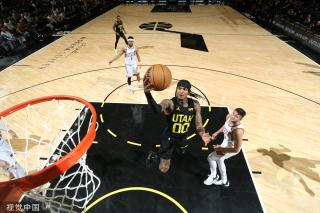 他便完成一 他便完成一