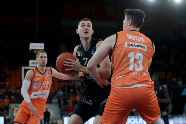 尼黑的季前 尼黑的季前