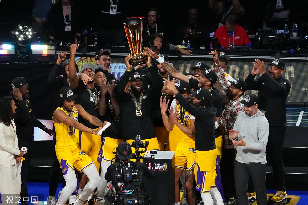 鼓励父母与 鼓励父母与