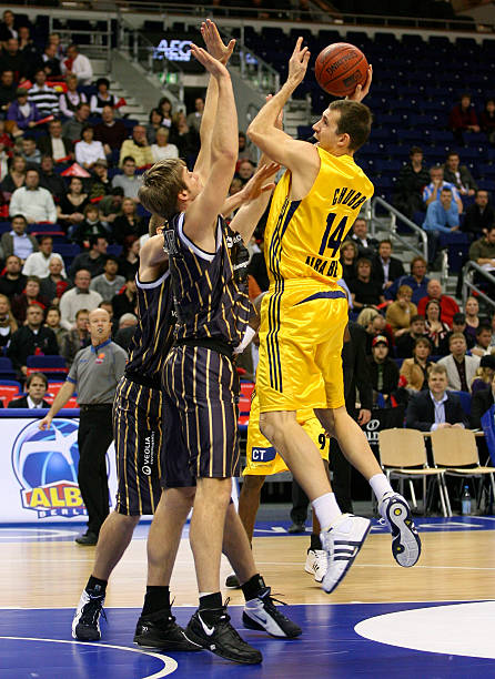 世界足坛中 世界足坛中