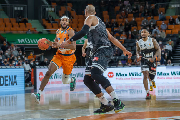 其中的影响 其中的影响