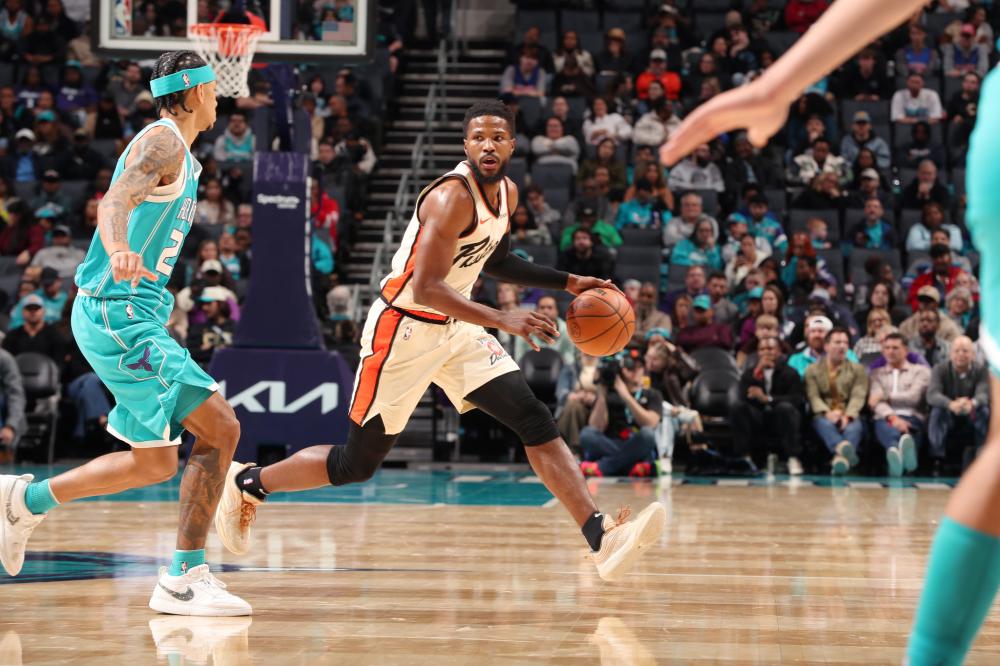 以四次抢断 以四次抢断